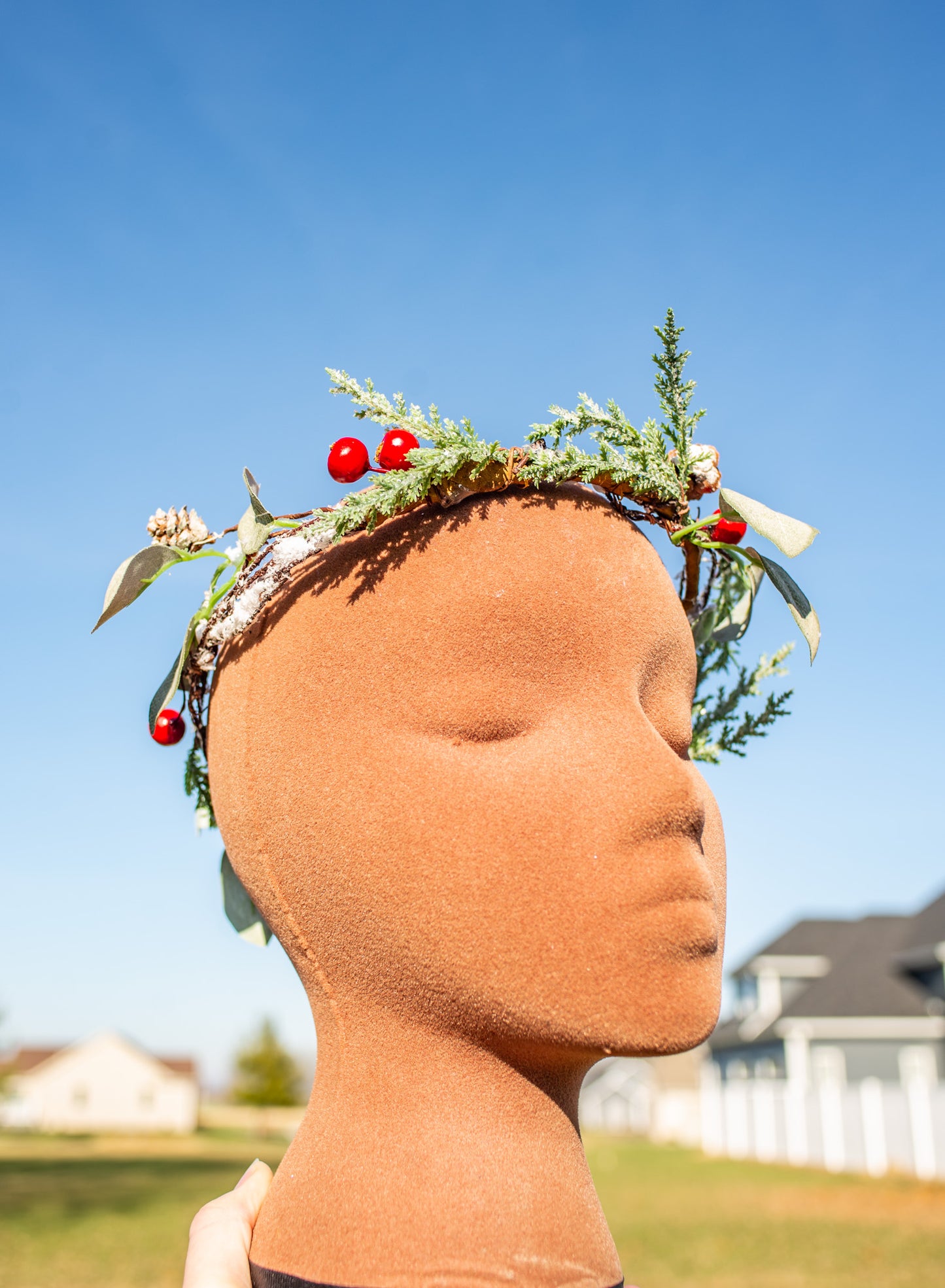 winter frosty pine holly crown