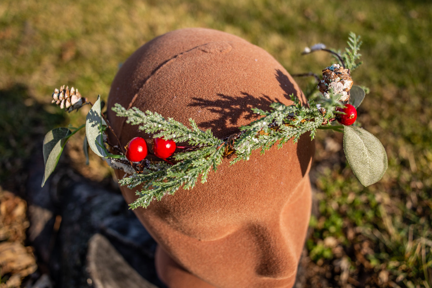 winter frosty pine holly crown close up