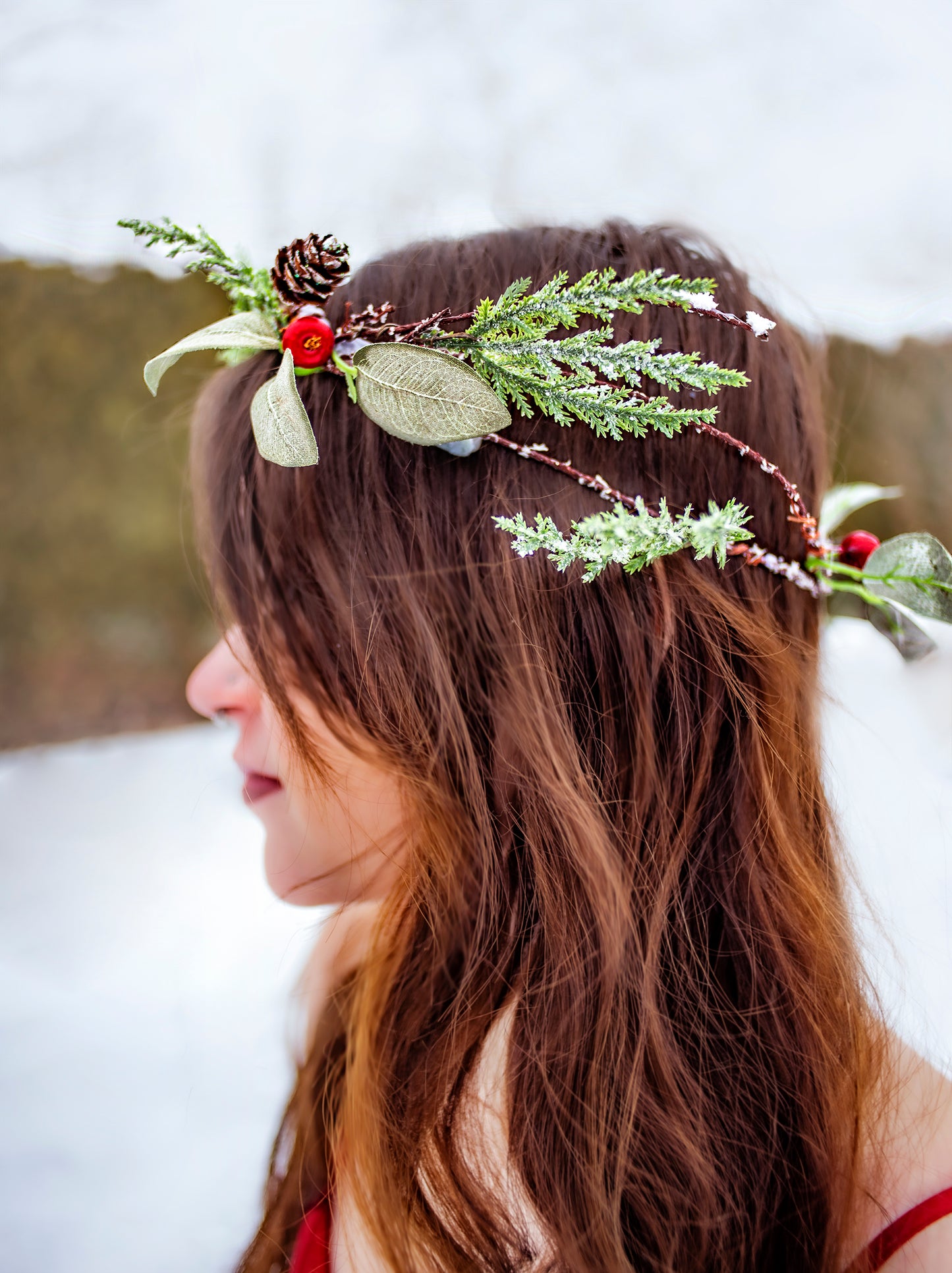 Snowy Winter Frosted Pine & Berry Crown