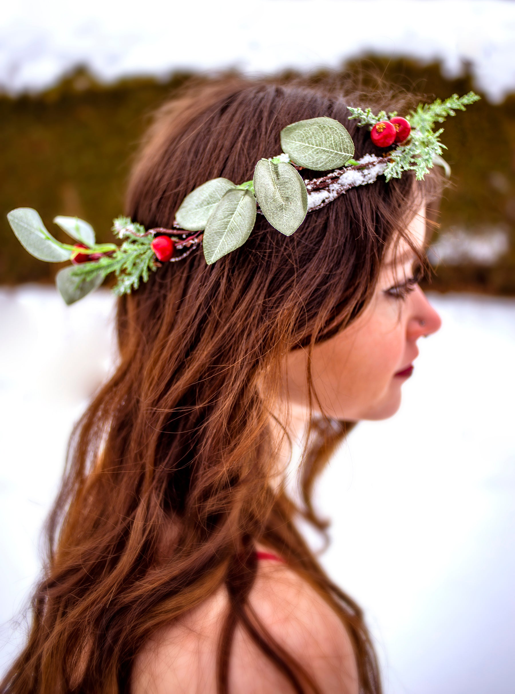 Snowy Winter Frosted Pine & Berry Crown